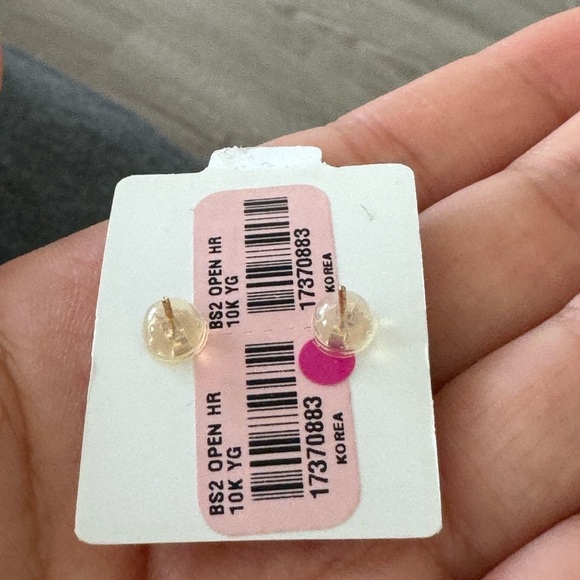 10k gold heart earrings - Picture 3 of 5